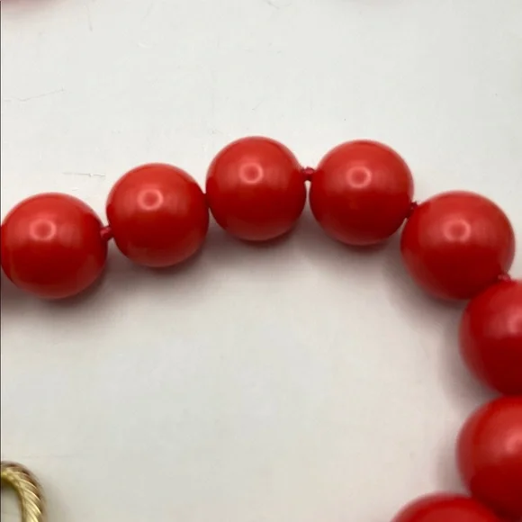 Heidi Daus Loop Back Around Transformable Charms Long Necklace Coral 52”L - Picture 8 of 13